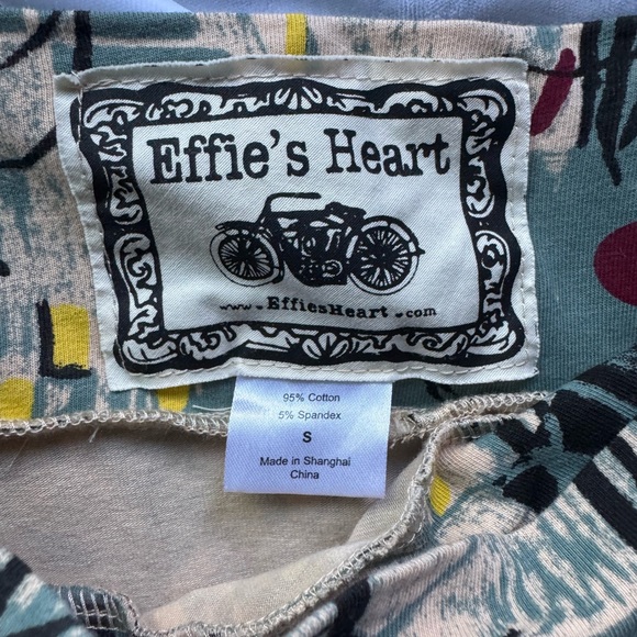 Effie’s Heart Retro Vintage inspired Aline Flared Skirt with heart pockets. - Picture 7 of 10